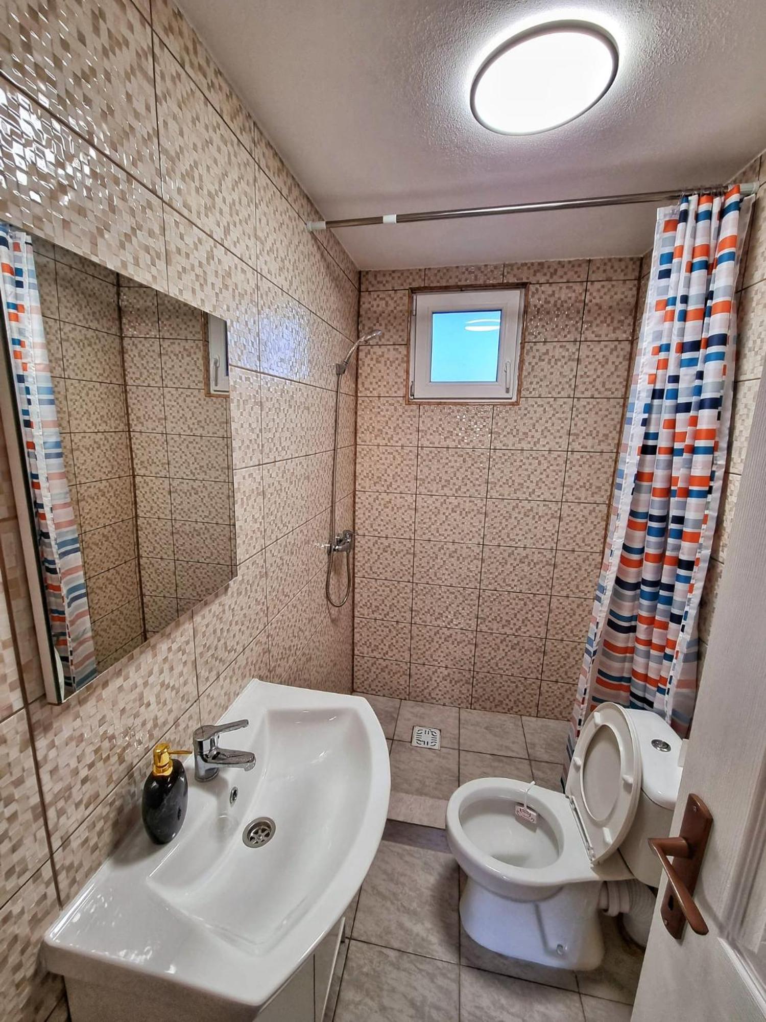 Cabana Varad Coronini Moldova Veche Extérieur photo