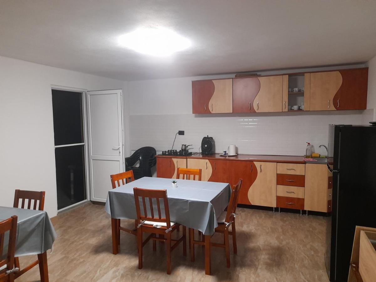 Cabana Varad Coronini Moldova Veche Extérieur photo