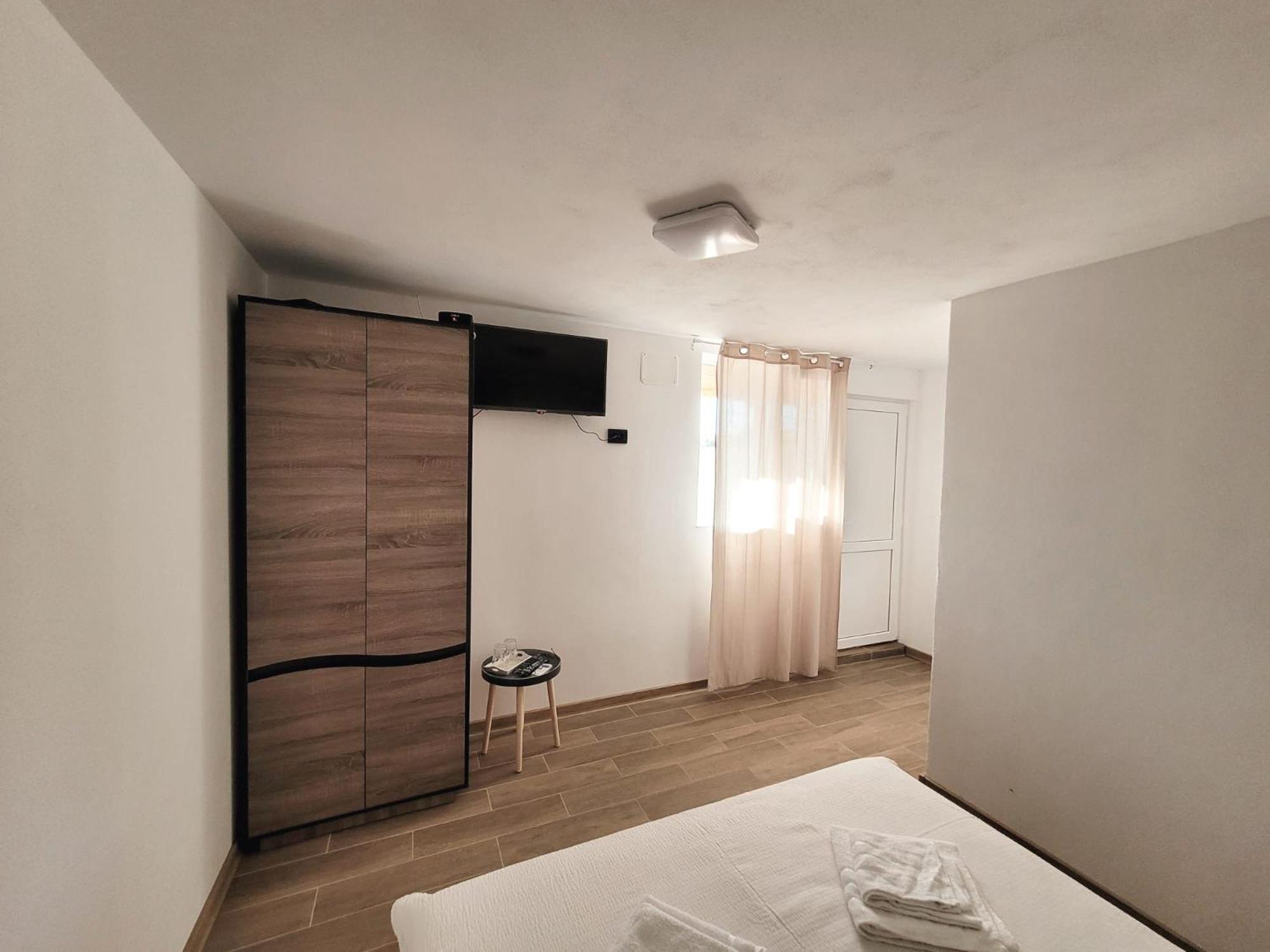 Cabana Varad Coronini Moldova Veche Extérieur photo